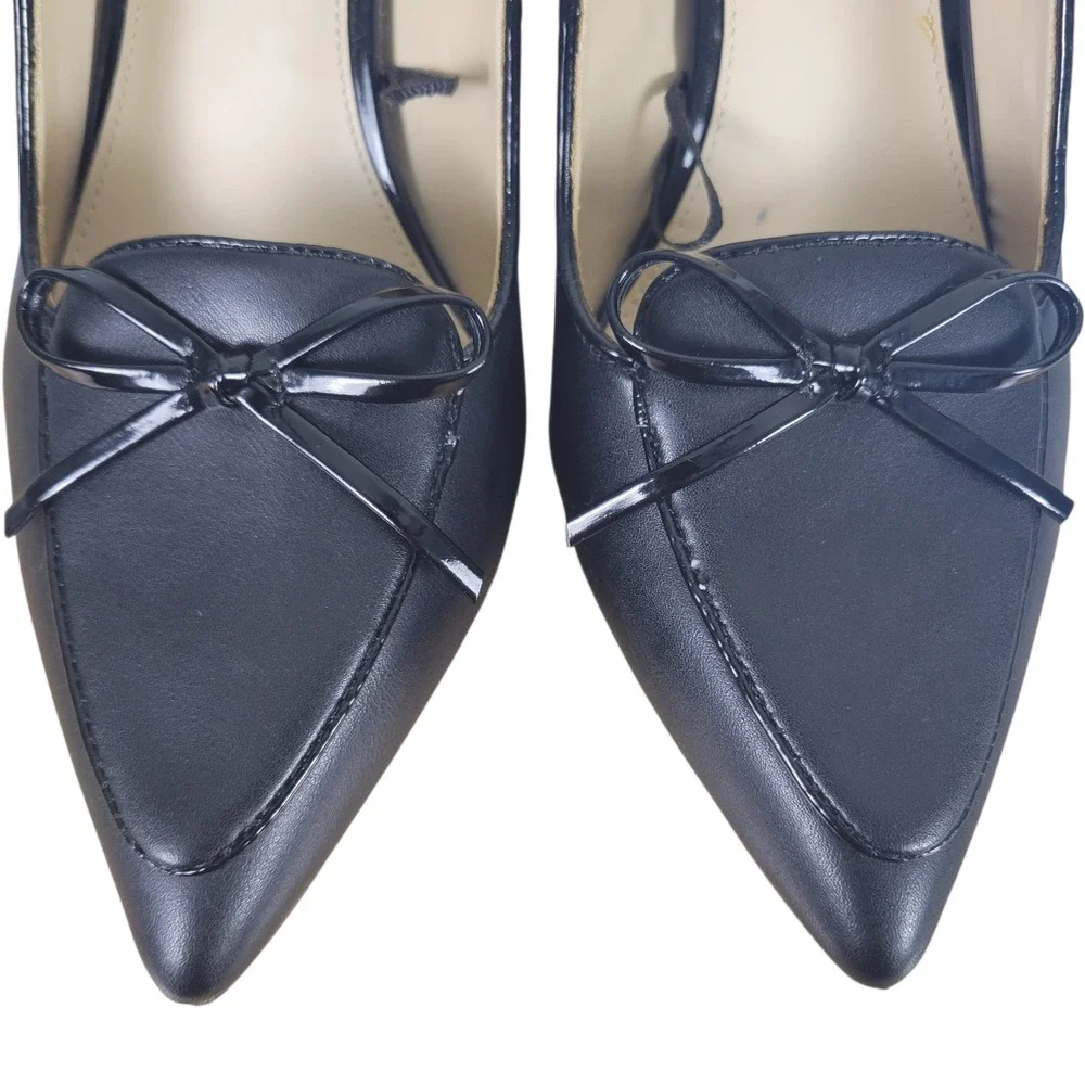 Liz Claiborne Classic Black Pointed Toe 3